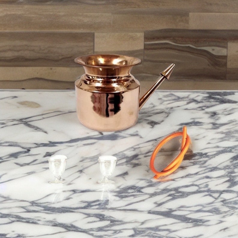 Neti Pot de Cobre – Limpieza Nasal Ayurvédica con Punta de Goma Gratuita