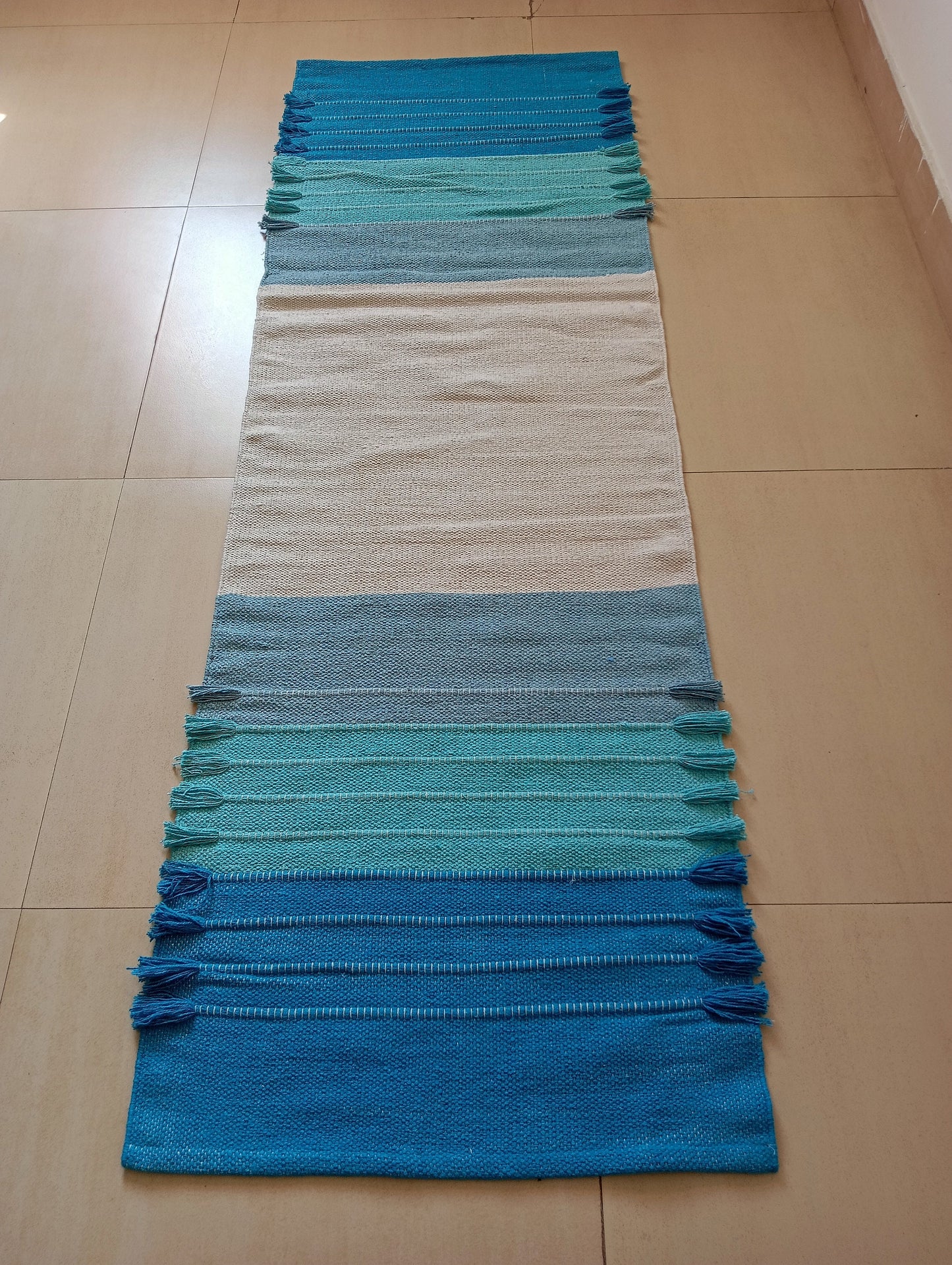 Alfombra de Yoga Orgánica Tejida a Mano de Algodón Teñido con Plantas Ecológica Antideslizante para Práctica Consciente y Regalo de Bienestar