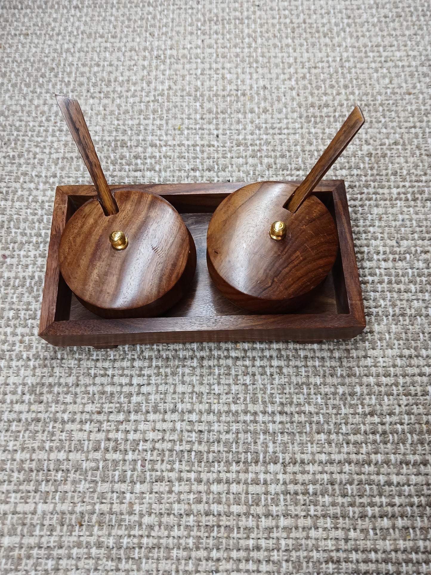 Rustic Wooden Seasoning Spice Jars, Wooden Salt Box with Tray, Perfect for Condiments, Mouth Fresheners & Kitchen Storage