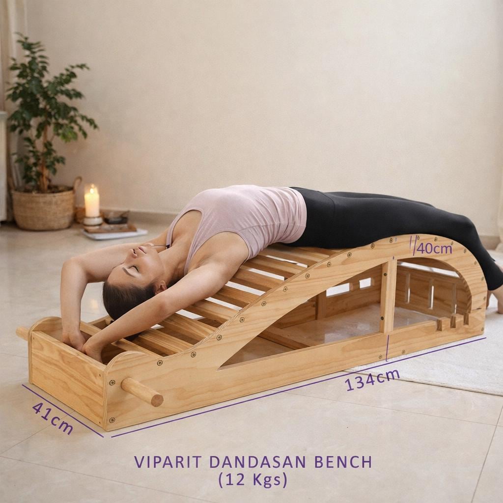 Banco de yoga de madera dura artesanal: Inversor de espalda Viparit Dandasan